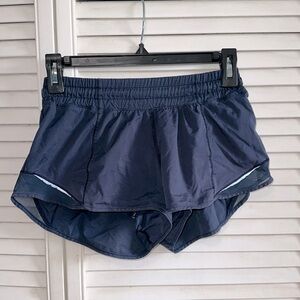 Lululemon hotty hot low rise shorts